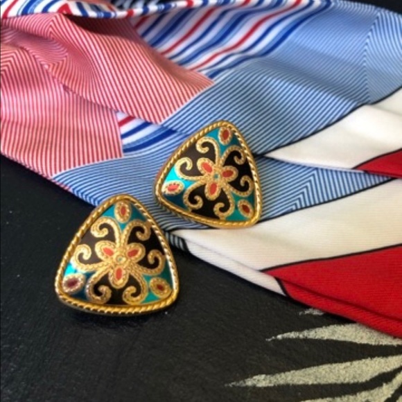 Vintage  Blue & Gold Color Earrings Clips - Picture 4 of 7